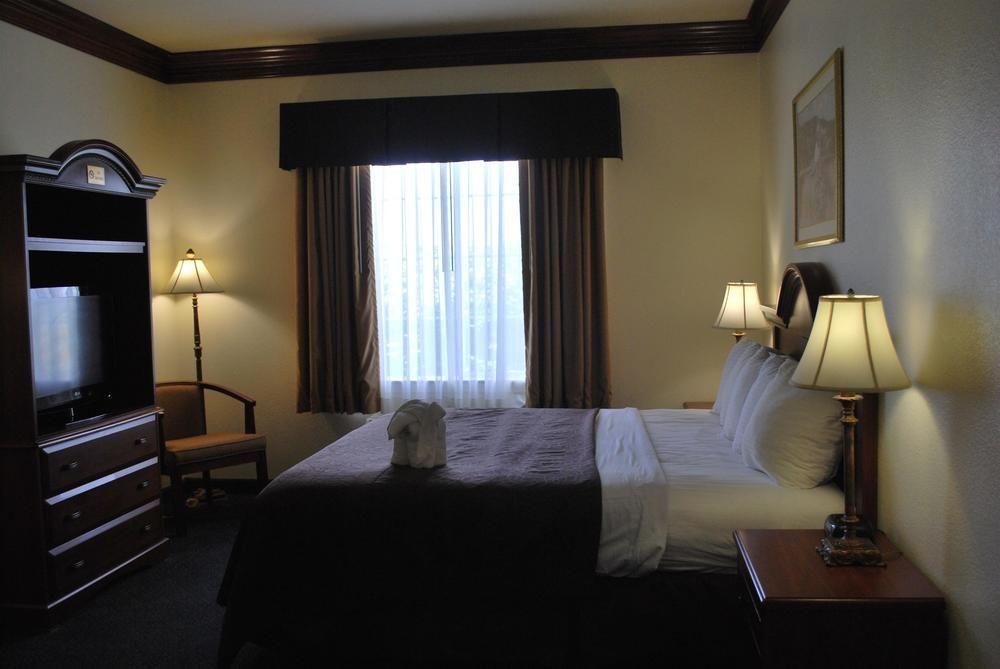 Best Western Fort Worth Inn And Suites Экстерьер фото