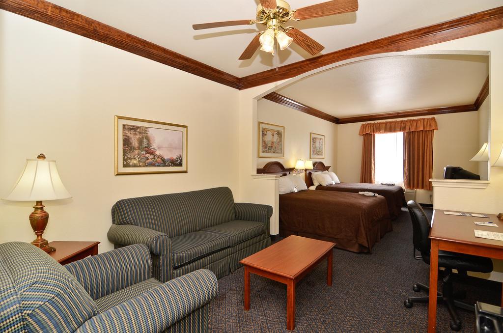 Best Western Fort Worth Inn And Suites Экстерьер фото
