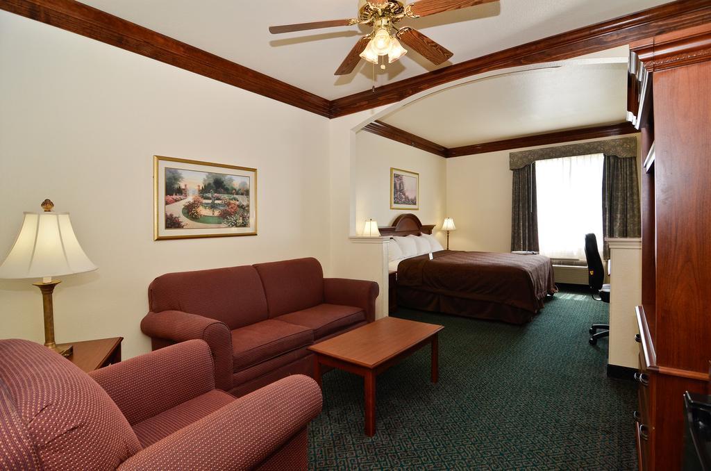 Best Western Fort Worth Inn And Suites Экстерьер фото