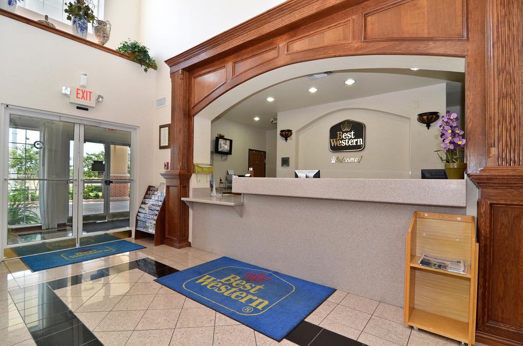 Best Western Fort Worth Inn And Suites Интерьер фото